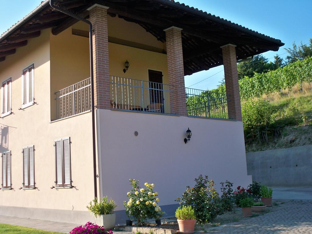 Cascina La Corte Acomodação com café da manhã Neive Exterior foto